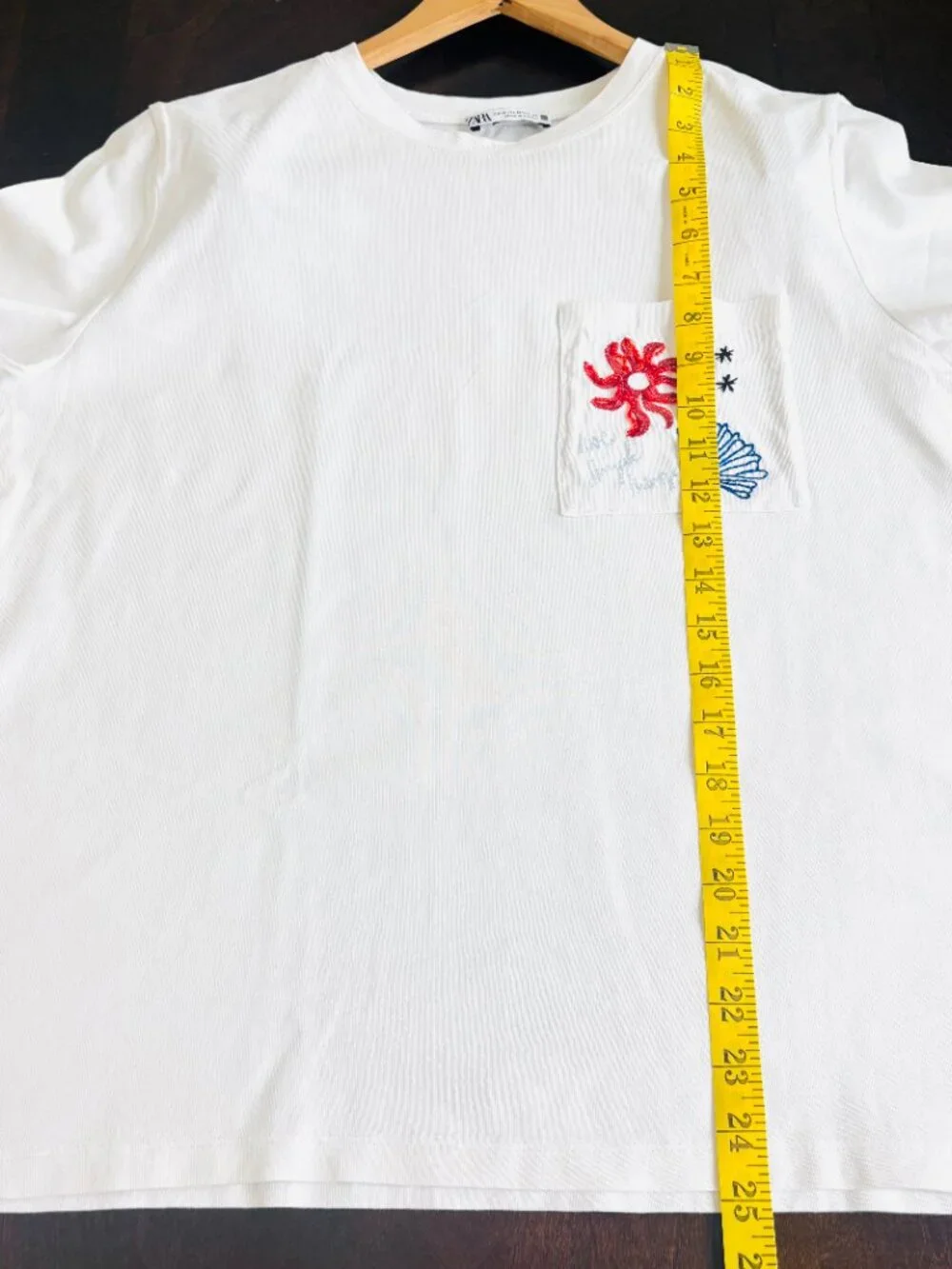 Zara White Embroidered Beaded Pocket Tee Coastal Sun Shell Graphic T-Shirt Sz M - Picture 7 of 8